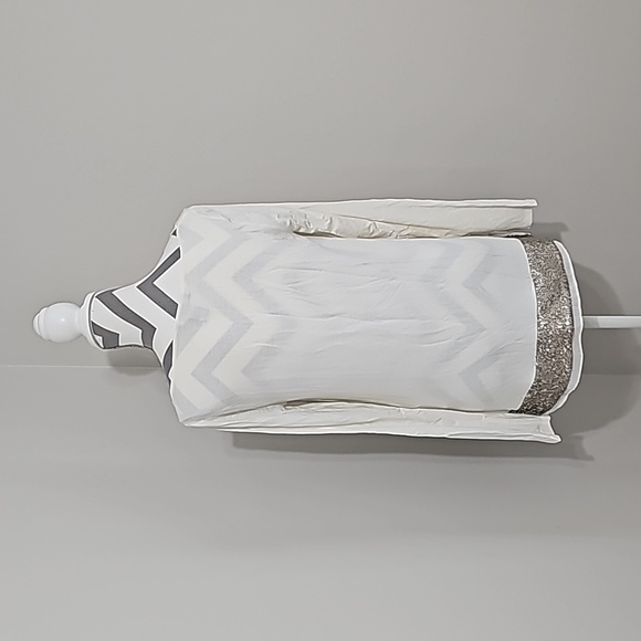 White House Black Market Long Sleeve Top - Picture 2 of 6